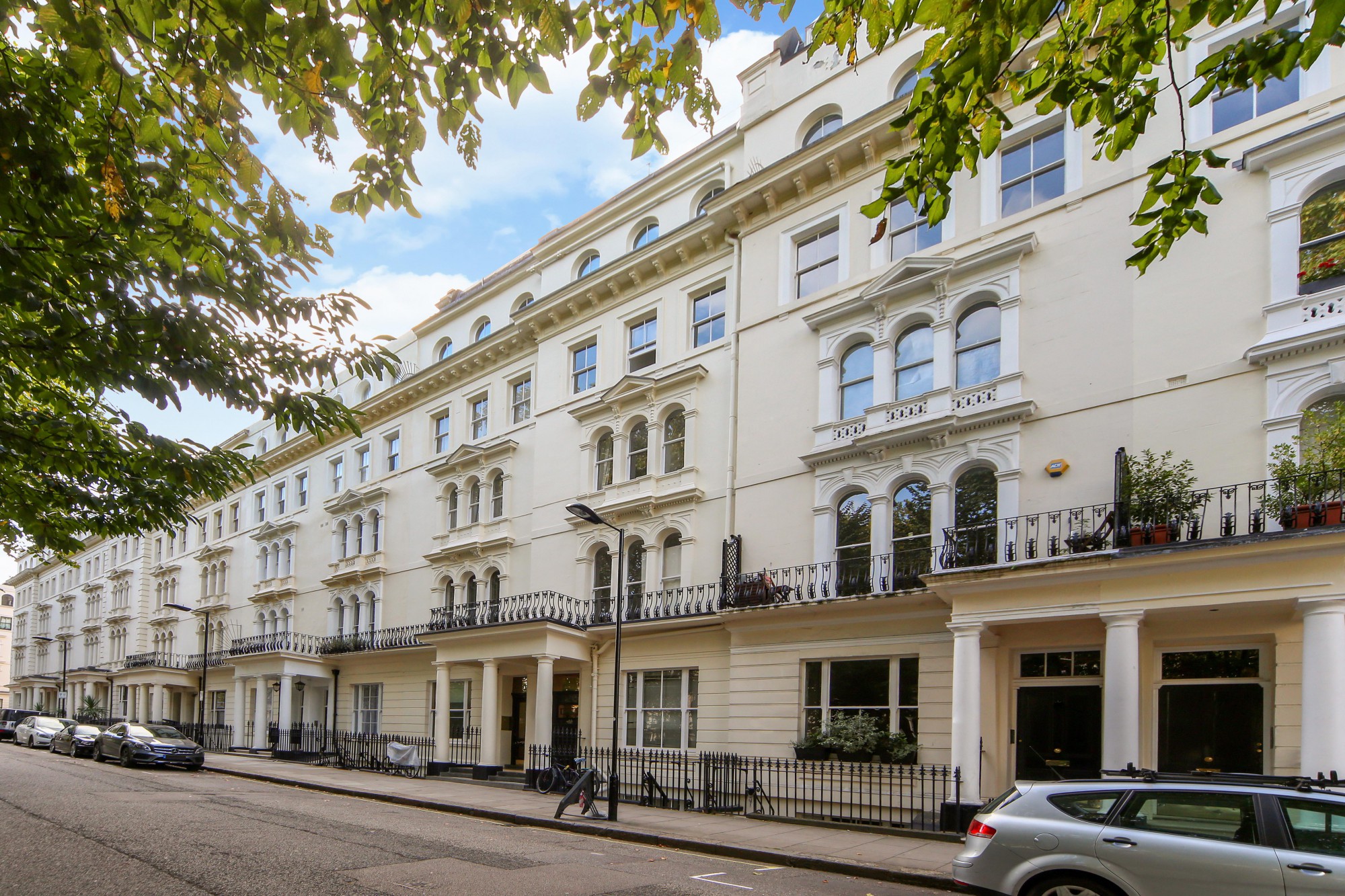 1 Bed Flat Clifford Court London W2 - Agent & Homes